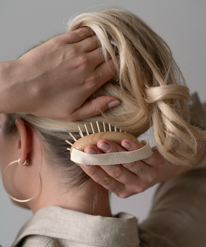 Brosse de Massage du cuir chevelu TEK