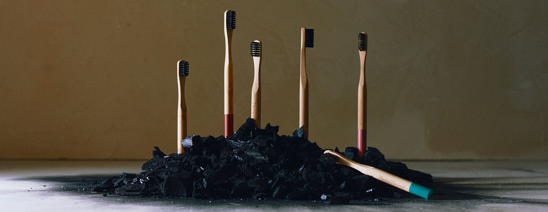 8 - 4 Brosses à Dents pour Enfants et Adultes en Bambou - Beliflor